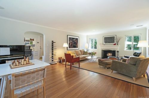 82 Brite Ave, Scarsdale, NY 10583-1635