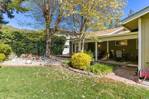 235 San Jacinta Dr, Ukiah CA  95482-5648 exterior