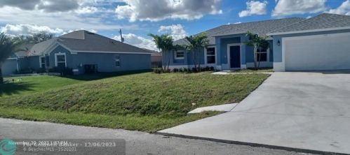 758 Dupre St, Fort Pierce, FL 34983-8313