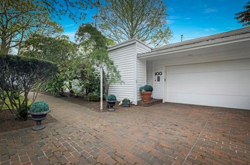 100 Puritan Ln, Swampscott, MA 01907-2710