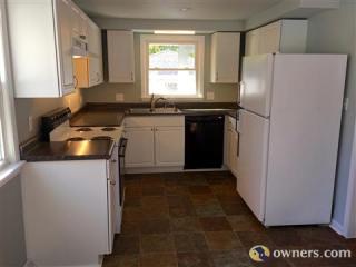 1008 Grand Ave, Waukesha, WI 53186-6175