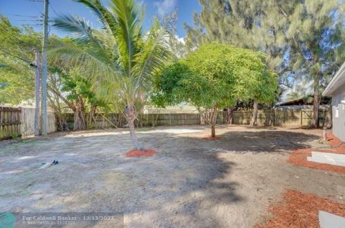 1485 1st Ct, Boynton Beach FL  33435-2609 exterior