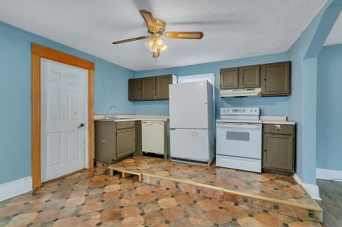 414 17 1/2 Ave, Saint Cloud MN  56303-3956 exterior