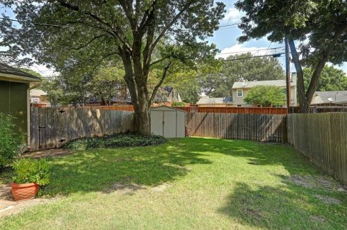 9905 Estate Ln, Dallas TX  75238-2130 exterior