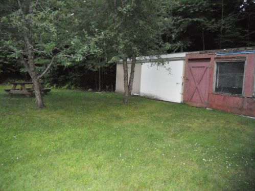 111 Harriman Hill Rd, Raymond NH  03077-1566 exterior