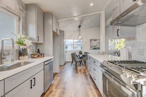 6105 Samuel St, La Mesa CA  91942-2557 exterior