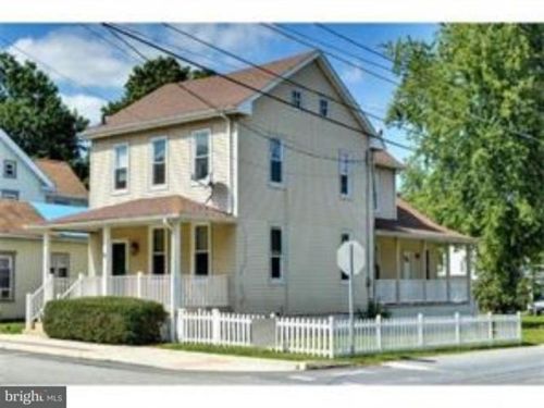 46 Main St, Marsh, PA 19520-9383