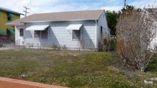 635 44th St, West Palm Beach FL  33407-3856 exterior