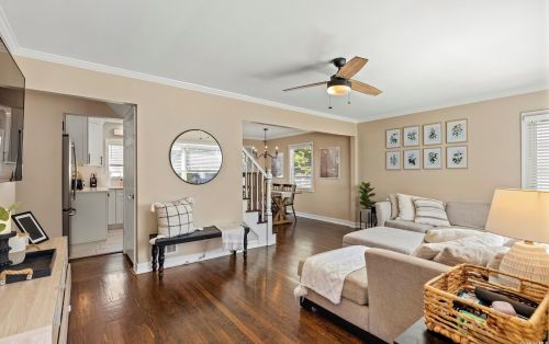 796 Flowerdale Dr, Seaford NY  11783-1314 exterior