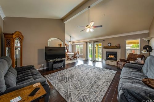 3354 Summer Ln, Madera CA  93637-6001 exterior