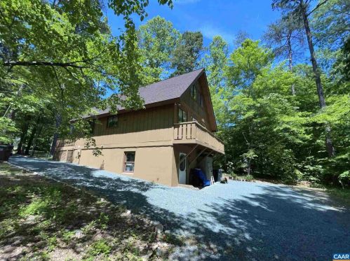 11 Riverwood Ct, Bybee, VA 22963-3351