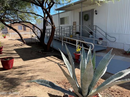 4960 Fellows Ave, Tucson, AZ 85705-1850