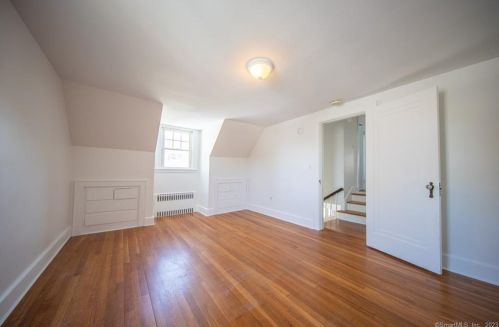 17 Wild Rose Pl, Waterford CT  06385-2328 exterior