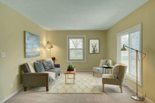 900 89th St, Minneapolis MN 55425-1971 exterior