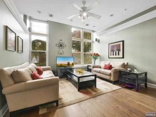 280 Main St, West Paterson NJ  07424-1236 exterior