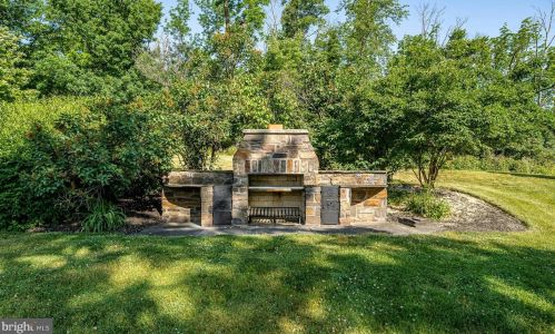 2564 Skippack Pike, Lansdale PA exterior