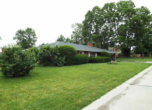 523 Perimeter Dr, Covington KY  41018-2274 exterior