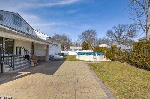 15 5th Ave, Manville NJ  08835-1321 exterior