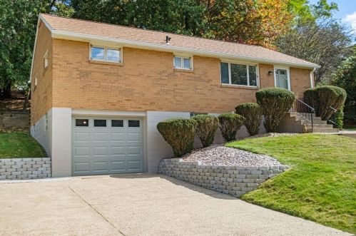 132 Elmwood Dr, Glenshaw, PA 15116-1234