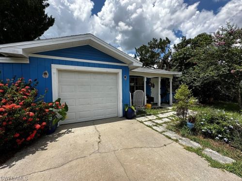 1122 Gifford Ave, Lehigh Acres, FL 33936-7147