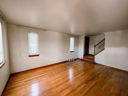 844 Woodward St, Mckeesport, PA 15132-1659