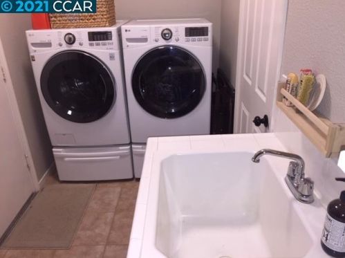 327 Whispering Oaks Ct, West Pittsburg CA  94565-7371 exterior
