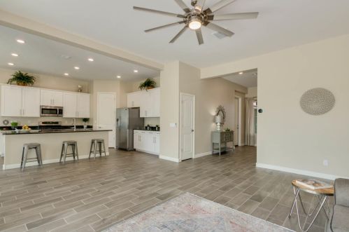 4926 Quiet Way, Gilbert AZ  85298-0648 exterior