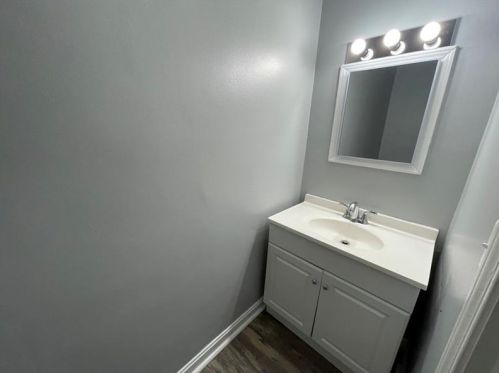 430 Falls Ave, New Castle PA  16105-1414 exterior