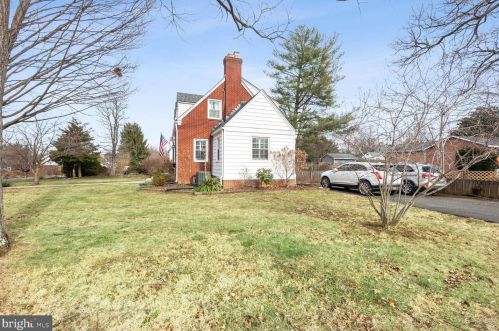 220 29th St, Purcellville VA  20132-3263 exterior