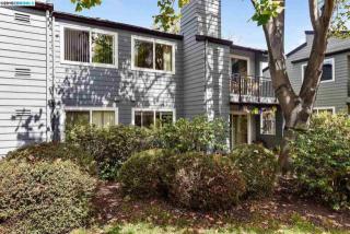115 Temescal Cir, Oakland, CA 94608-2940