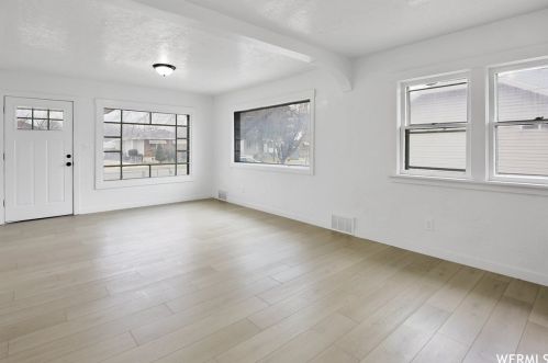 1395 Jefferson Ave, Ogden, UT 84404-5833