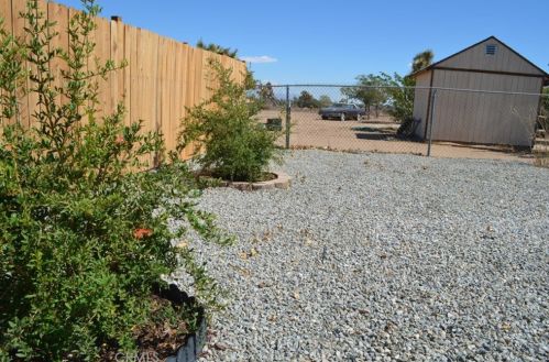 9320 Mesa St, Victorville CA  92392-1980 exterior