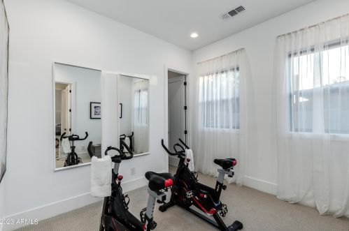 4028 Avalon Dr, Phoenix AZ  85018-7106 exterior