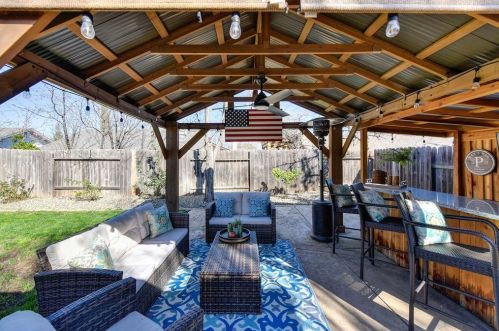 130 Remington Dr, Folsom CA  95630-4824 exterior