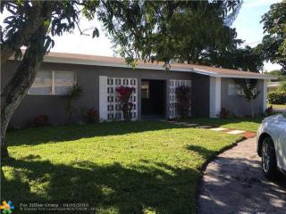 7720 Plantation Blvd, Hollywood FL  33023-2450 exterior