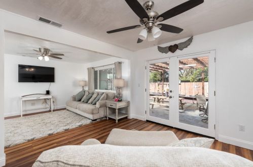 1412 Cottonwood St, Woodland CA  95695-5167 exterior