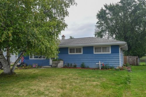 1511 Sandy Ln, Watertown WI  53098-1610 exterior