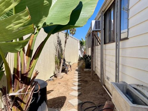 6217 Golden Sands Dr, Long Beach, CA 90803-2316
