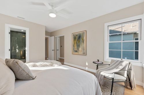 6554 Colbath Ave, Van Nuys CA  91401-1503 exterior