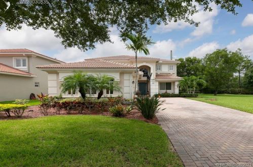 5898 Bald Eagle Dr, Palm City, FL 34990-8853