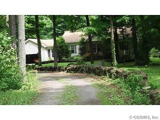 4037 Warner Rd, Marion, NY 14505-9328