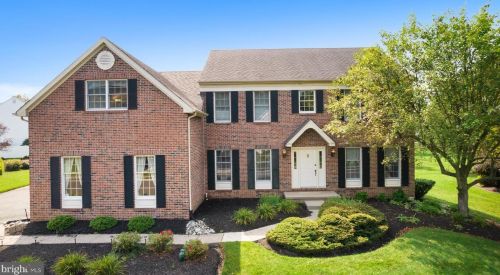 229 Cinnabar Ln, Yardley, PA 19067-5728