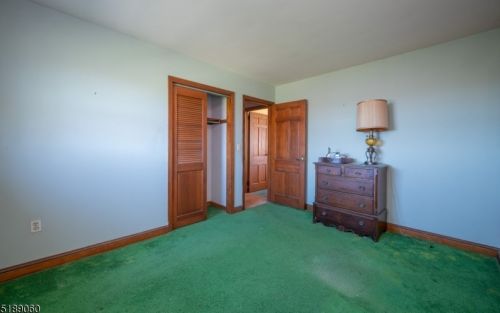 14 Holland Rd, Wantage NJ  07461-2834 exterior