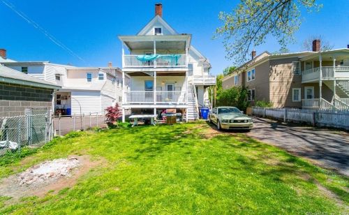 21 Park Pl, Middletown, CT 06457-2618