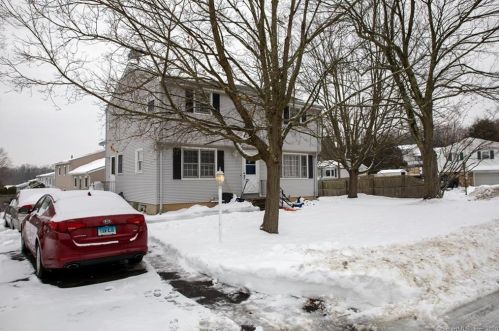 273 Hickory Hill Dr, Waterbury, CT 06708-3933