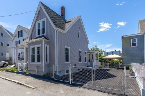 40 Roundy St, Beverly MA  01915-3213 exterior