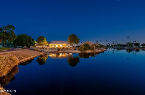 21078 64th Ave, Glendale, AZ 85308-6426