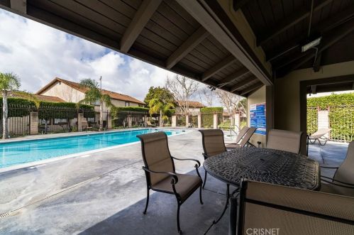 2955 Kelp Ln, Oxnard CA 93035-1623 exterior