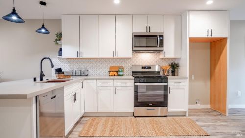 5058 Parkhurst Dr, Santa Rosa CA  95409-3258 exterior