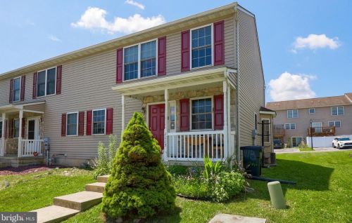 1113 Sterling Pl, Lancaster, PA 17603-8842